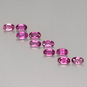 カラットの天然ピンクがかった紫ロードライトガーネット（5×3 mm・オーバルカット）