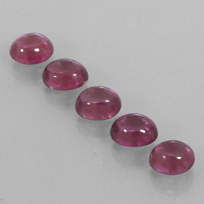 カラットの天然ラズベリーレッドロードライトガーネット（6.1×5.1 mm・透明）