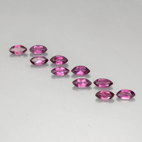 カラットの天然ラズベリーレッドロードライトガーネット（5.9×3 mm・マーキス）
