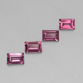 カラットの天然ラズベリーレッドロードライトガーネット（6×4 mm・バゲット）