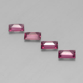カラットの天然ラズベリーレッドロードライトガーネット（6×4 mm・バゲット）