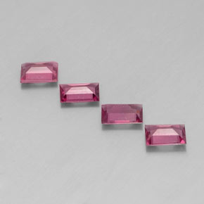カラットの天然ラズベリーレッドロードライトガーネット（6×4 mm・バゲット）