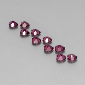 カラットの天然ラズベリーレッドロードライトガーネット（4×3.8 mm・ハート型）