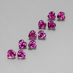 カラットの天然ラズベリーレッドロードライトガーネット（3.9×3.8 mm・ハート型）