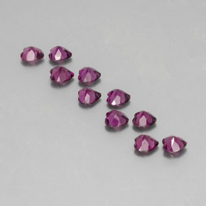 カラットの天然ラズベリーレッドロードライトガーネット（4×3.8 mm・ハート型）