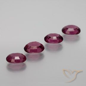 Shop natural 3.51ct ミディアムレッド ロードライトガーネット gems, 楕円形, from タンザニア at GemSelect. In stock, global shipping!