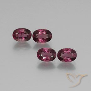 Shop natural 4.11ct ラズベリーレッド ロードライトガーネット gems, 楕円形, from タンザニア at GemSelect. In stock, global shipping!