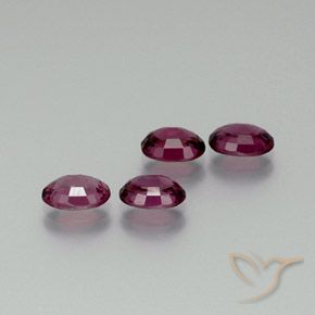 Shop natural 3.90ct ラズベリーレッド ロードライトガーネット gems, 楕円形, from タンザニア at GemSelect. In stock, global shipping!