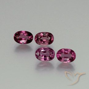 Shop natural 4.72ct ラズベリーレッド ロードライトガーネット gems, 楕円形, from タンザニア at GemSelect. In stock, global shipping!