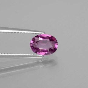 1.18カラットの天然ラズベリーレッドロードライトガーネット、オーバルカット、VS