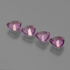 カラットの天然パープルローズロードライトガーネット（5.1×5 mm・トリリアント）