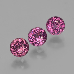 自然派の商品を探す ct ラズベリーレッド ロードライトガーネット 宝石, ラウンドカット, モザンビーグ からGemSelectで. 在庫あり、世界各国へ発送!