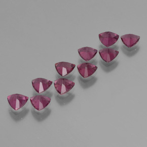 5.37カラットの天然ミディアムパープルロードライトガーネット（5.2×5.2 mm・トリリアント）
