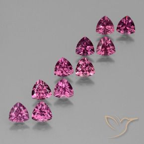Shop natural 5.55ct 濃いマゼンタピンク ロードライトガーネット gems, トリリオン, from モザンビーグ at GemSelect. In stock, global shipping!