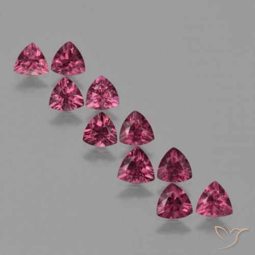 Shop natural 4.67ct 赤みがかったパープル ロードライトガーネット gems, トリリオン, from モザンビーグ at GemSelect. In stock, global shipping!