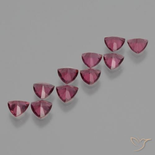Shop natural 4.67ct 赤みがかったパープル ロードライトガーネット gems, トリリオン, from モザンビーグ at GemSelect. In stock, global shipping!