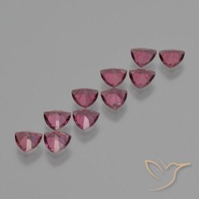 Shop natural 4.93ct マゼンタピンク ロードライトガーネット gems, トリリオン, from モザンビーグ at GemSelect. In stock, global shipping!