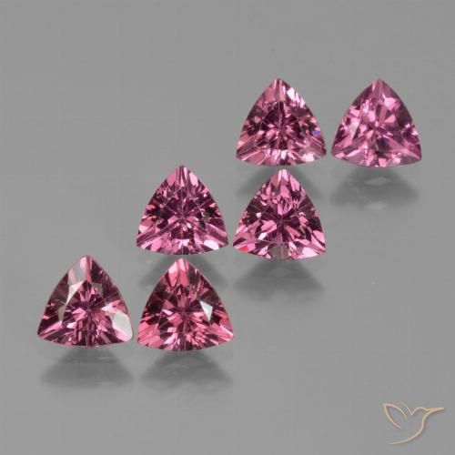 Shop natural 3.12ct ミディアムパープル ロードライトガーネット gems, トリリオン, from モザンビーグ at GemSelect. In stock, global shipping!