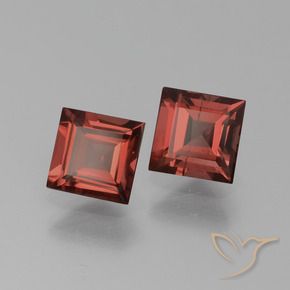 Shop natural 1.44ct ミディアムダークレッド ロードライトガーネット gems, 四角形, from モザンビーグ at GemSelect. In stock, global shipping!