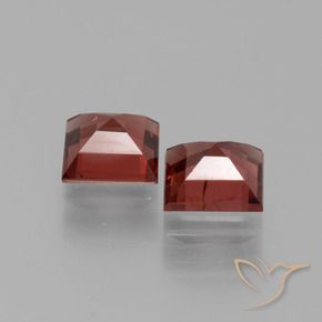 Shop natural 1.44ct ミディアムダークレッド ロードライトガーネット gems, 四角形, from モザンビーグ at GemSelect. In stock, global shipping!