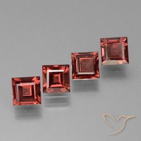 Shop natural 2.84ct 濃いスカーレットレッド ロードライトガーネット gems, 四角形, from モザンビーグ at GemSelect. In stock, global shipping!