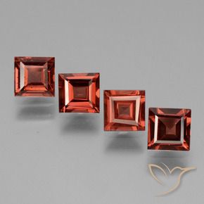 Shop natural 3.04ct スカーレットレッド ロードライトガーネット gems, 四角形, from モザンビーグ at GemSelect. In stock, global shipping!
