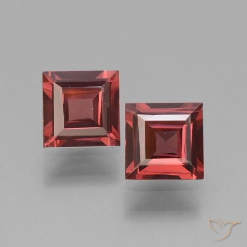Shop natural 1.36ct ミディアムレッド ロードライトガーネット gems, 四角形, from モザンビーグ at GemSelect. In stock, global shipping!