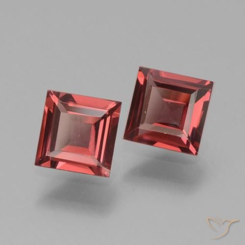 Shop natural 1.36ct ミディアムレッド ロードライトガーネット gems, 四角形, from モザンビーグ at GemSelect. In stock, global shipping!