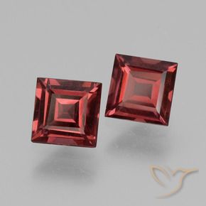 Shop natural 1.56ct ダークレッド ロードライトガーネット gems, 四角形, from モザンビーグ at GemSelect. In stock, global shipping!