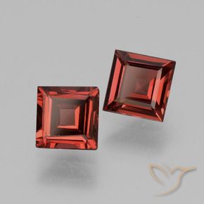 Shop natural 1.45ct ダークレッド ロードライトガーネット gems, 四角形, from モザンビーグ at GemSelect. In stock, global shipping!