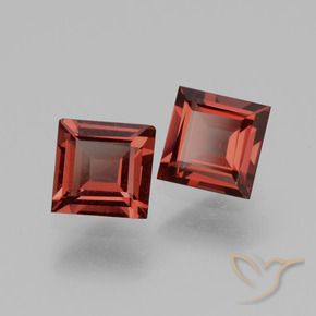 Shop natural 1.43ct ダークレッド ロードライトガーネット gems, 四角形, from モザンビーグ at GemSelect. In stock, global shipping!