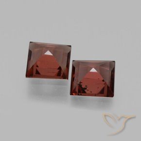 Shop natural 1.31ct ダークレッド ロードライトガーネット gems, 四角形, from モザンビーグ at GemSelect. In stock, global shipping!