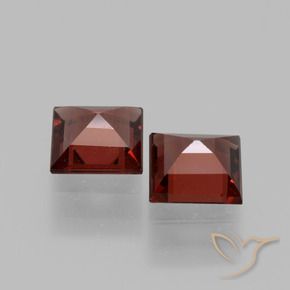 Shop natural 1.39ct ミディアムレッド ロードライトガーネット gems, 四角形, from モザンビーグ at GemSelect. In stock, global shipping!