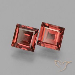Shop natural 1.46ct 濃いスカーレットレッド ロードライトガーネット gems, 四角形, from モザンビーグ at GemSelect. In stock, global shipping!