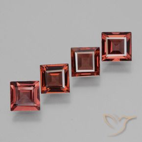 Shop natural 2.58ct ディープレッド ロードライトガーネット gems, 四角形, from モザンビーグ at GemSelect. In stock, global shipping!