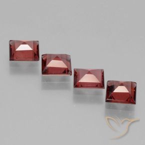Shop natural 2.46ct ダークレッド ロードライトガーネット gems, 四角形, from モザンビーグ at GemSelect. In stock, global shipping!
