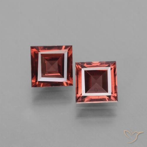 Shop natural 1.40ct ミディアムレッド ロードライトガーネット gems, 四角形, from モザンビーグ at GemSelect. In stock, global shipping!