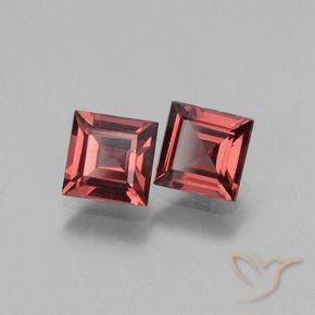 Shop natural 1.39ct ミディアムレッド ロードライトガーネット gems, 四角形, from モザンビーグ at GemSelect. In stock, global shipping!