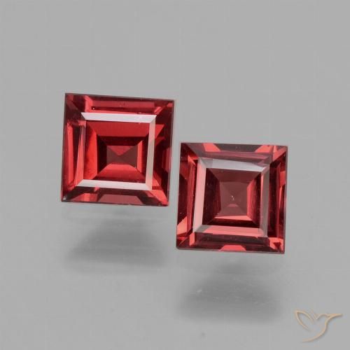 Shop natural 1.41ct 濃いレッドワイン ロードライトガーネット gems, 四角形, from モザンビーグ at GemSelect. In stock, global shipping!