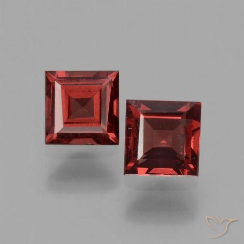 Shop natural 1.43ct ダークレッド ロードライトガーネット gems, 四角形, from モザンビーグ at GemSelect. In stock, global shipping!