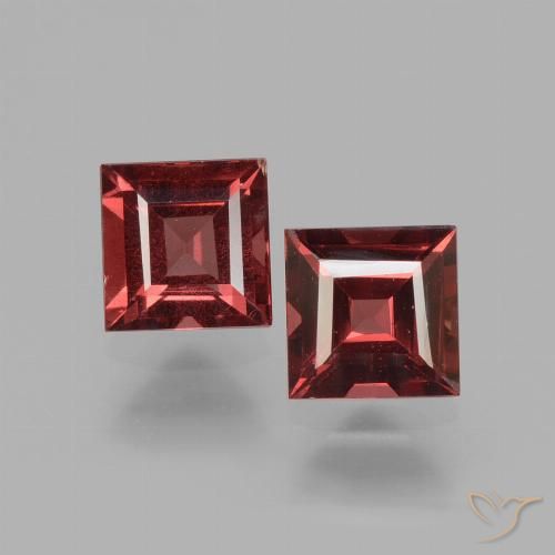 Shop natural 1.43ct ダークレッド ロードライトガーネット gems, 四角形, from モザンビーグ at GemSelect. In stock, global shipping!