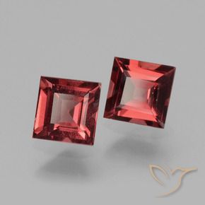 Shop natural 1.43ct ダークレッド ロードライトガーネット gems, 四角形, from モザンビーグ at GemSelect. In stock, global shipping!