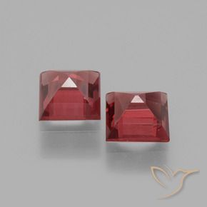Shop natural 1.43ct ダークレッド ロードライトガーネット gems, 四角形, from モザンビーグ at GemSelect. In stock, global shipping!