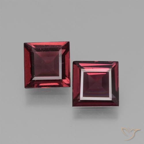Shop natural 1.35ct ディープレッド ロードライトガーネット gems, 四角形, from モザンビーグ at GemSelect. In stock, global shipping!