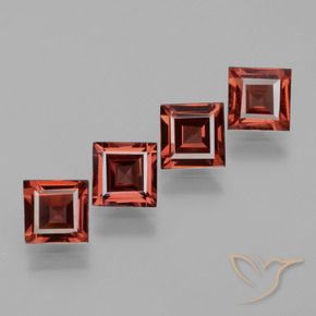 Shop natural 2.60ct ディープレッド ロードライトガーネット gems, 四角形, from モザンビーグ at GemSelect. In stock, global shipping!