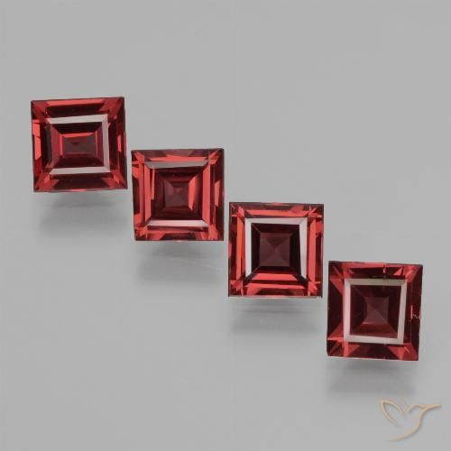 Shop natural 2.73ct ディープレッド ロードライトガーネット gems, 四角形, from モザンビーグ at GemSelect. In stock, global shipping!