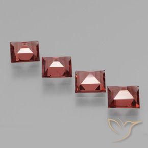 Shop natural 2.37ct 濃いスカーレットレッド ロードライトガーネット gems, 四角形, from モザンビーグ at GemSelect. In stock, global shipping!