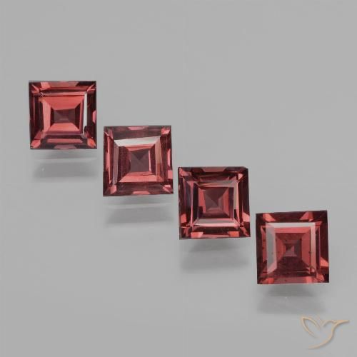 Shop natural 2.75ct ダークレッド ロードライトガーネット gems, 四角形, from モザンビーグ at GemSelect. In stock, global shipping!
