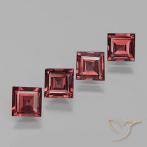 Shop natural 2.75ct ダークレッド ロードライトガーネット gems, 四角形, from モザンビーグ at GemSelect. In stock, global shipping!