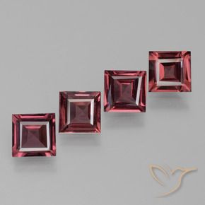 Shop natural 2.47ct ディープレッド ロードライトガーネット gems, 四角形, from モザンビーグ at GemSelect. In stock, global shipping!